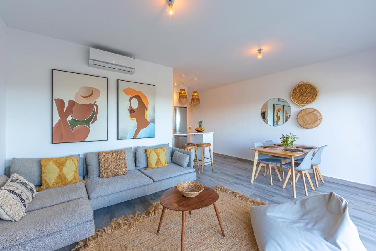 Jardin, Piscina Y Fibra Optica - Simplytarifa Apartment *